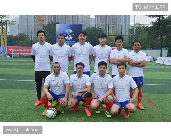 陆丰足球球星成长之路与家乡热情支持下的拼搏与辉煌 陆丰足球球星成长之路与家乡热情支持下的拼搏与辉煌